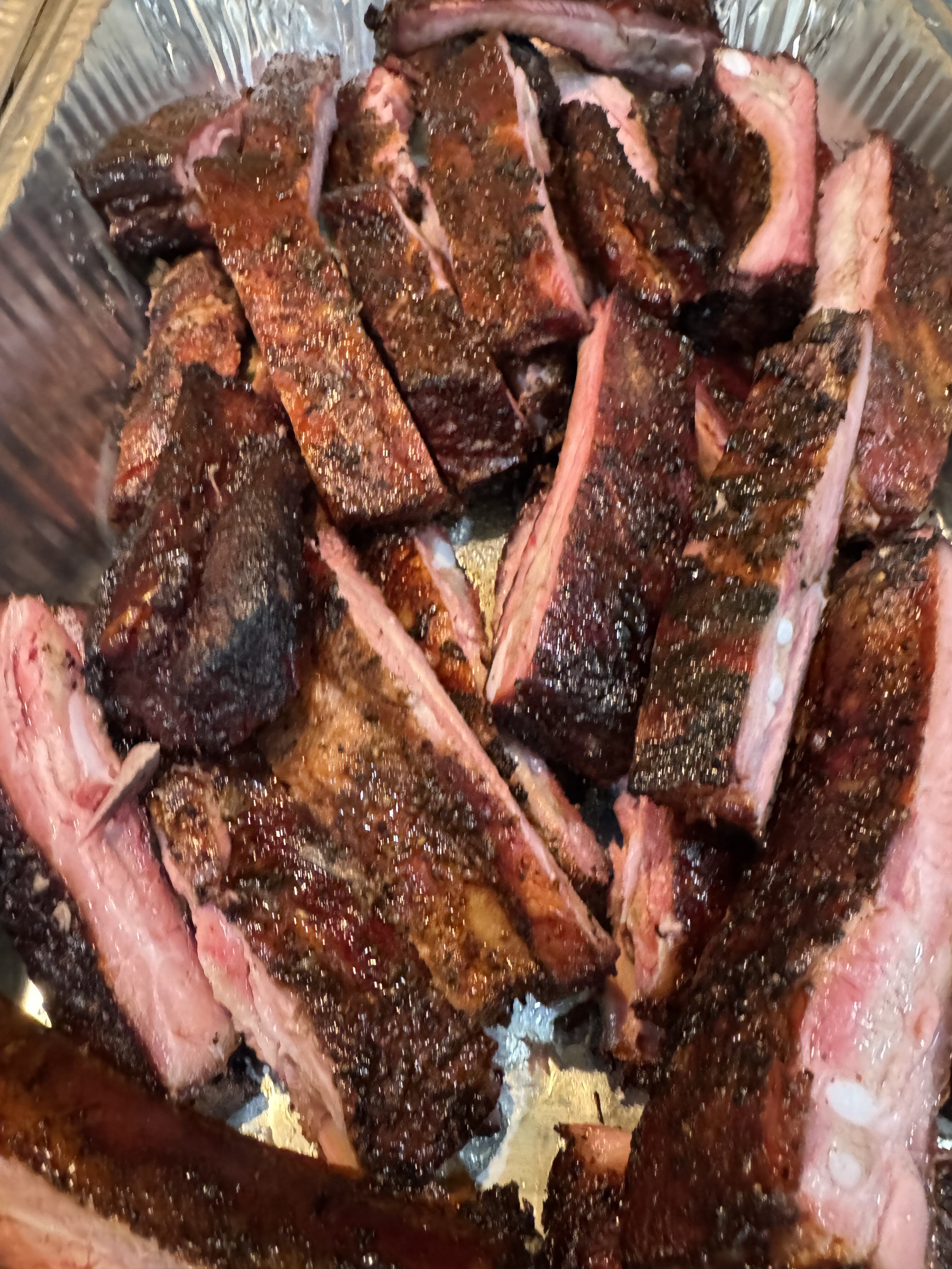 Smoked rib tray prepared for service